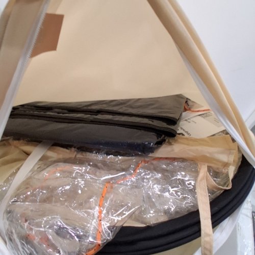 WATERPROOF MESH OUTDOOR POP-UP SPORTS TENT 72" X 76.8" - CLEAR/BROWN (MODEL: 121084) image 3
