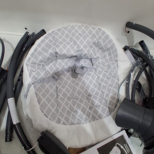 GRACO SIMPLE SWAY LX WITH MULTI-DIRECTION LOUNGER - BLACK AND GREY - (MODEL: 2148406) image 5