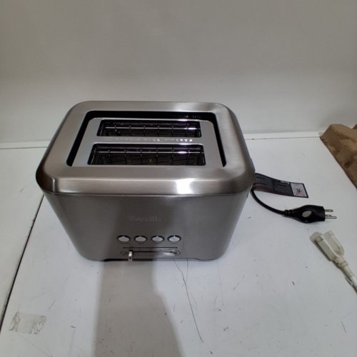 BREVILLE "A BIT MORE" 2-SLICE TOASTER - STAINLESS STEEL (MODEL: BTA720XL/A) image 3