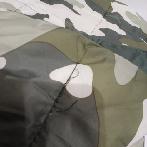 COLUMBIA CAMPING PACKABLE WATER RESISTANT THROW BLANKET - 50" X 60" - CAMO image 4