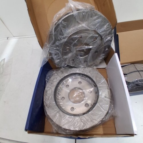 DETROIT AXLE FRONT VENTED DISC BRAKE ROTORS + CERAMIC PADS KIT - FOR VARIOUS MODELS *SEE PHOTOS FOR COMPATIBILITY* (MODEL: P-785/R-55054) image 5
