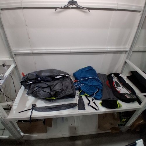 COLEMANS 6 PERSON SKYDOME DARKROOM TENT - 9FT X 3FT - BLUE image 2