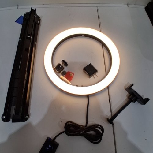NEEWER HIGH POWER LED RING LIGHT WITH 71" TRIPOD STAND - 12" - 24W - BLACK (MODEL: RH12B) image 2
