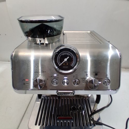 DELONGHI LA SPECIALISTA ARTE EVO HOT & COLD ESPRESSO MACHINE WITH MULTI-IN GRINDER & MILK FROTHER - STAINLESS STEEL (MODEL: EC9255M) image 2