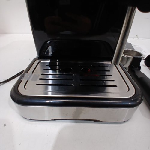 CHEFMAN CRAFTBREW 15-BAR PUMP DIGITAL ESPRESSO MAKER WITH STEAM WAND FOR LATTE & CAPPUCCINO - 1.5L - BLACK / SILVER (MODEL: RJ54-SS-15-D-AM) image 4
