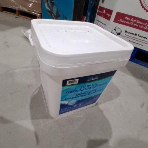 POOL GUARDIAN STABILIZED CHLORINATING POOL GRANULES - 18KG - (MODEL-1988543) image 2