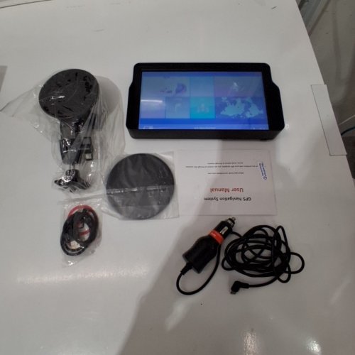 CAR GPS NAVIGATOR - 9" SCREEN - BLACK - (MODEL: J908) image 3