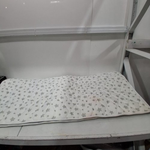 MOONSEA PADDED ANTI SLIP BOTTOM RUG - 49" X 48" - WHITE/GREY STARS image 3