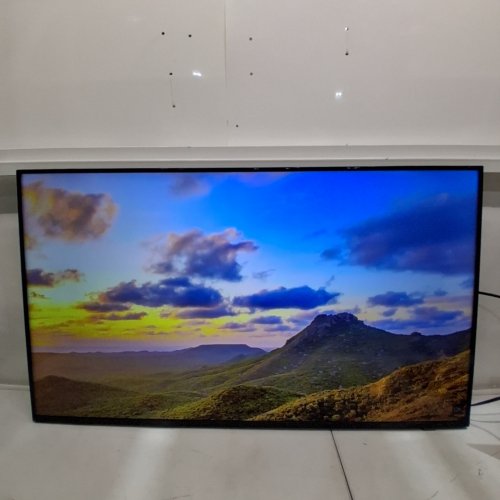 SAMSUNG CRYSTAL UHD U8000H 4K VISION SMART TV TELEVISION - 43" - BLACK (MODEL: UN43U8000HFXZC) image 5