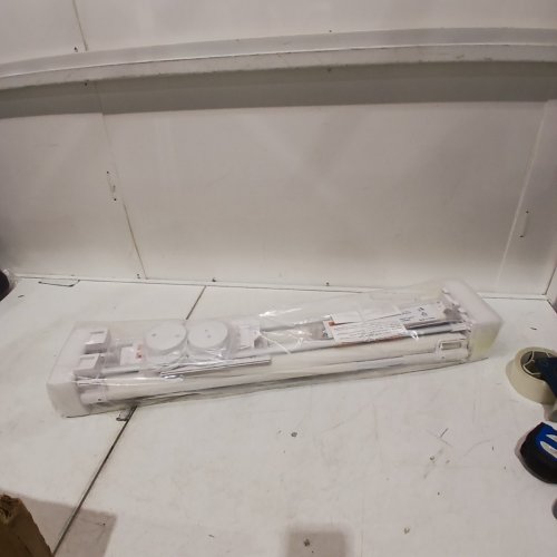 2PK RETRACTABLE MESH SAFETY GATE - 33" X 55" - WHITE image 3