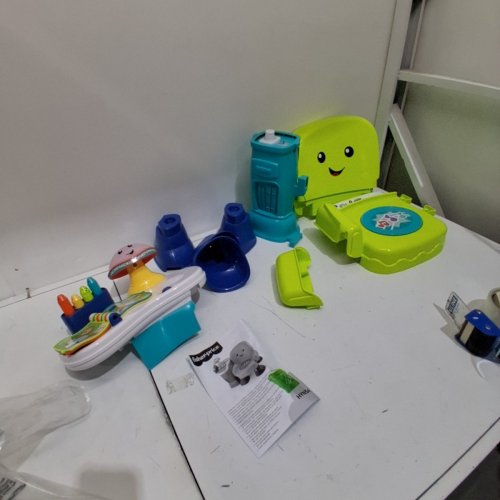 FISHER-PRICE TODDLER TOY LAUGH & LEARN SONG & STORY LEARNING CHAIR - GREEN/BLUE (MODEL: HYN54) image 3