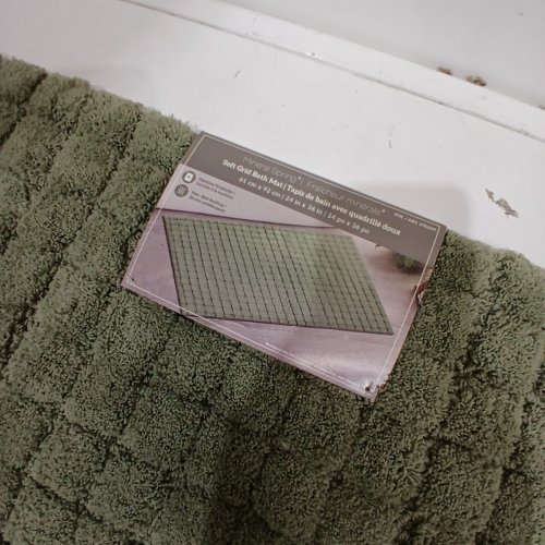 MINERAL SPRING PLUSH GRID BATH MAT - 2FT X 3FT - GREEN (MODEL: 1796299) image 3