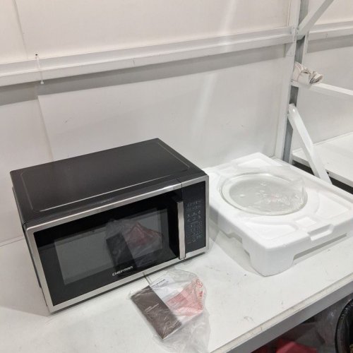 CHEFMAN COUNTERTOP MICROWAVE OVEN - 31 L (1.1 CU. FT) -STAINLESS STEEL (MODEL: RJ55-SS-11-CK-CA) image 2