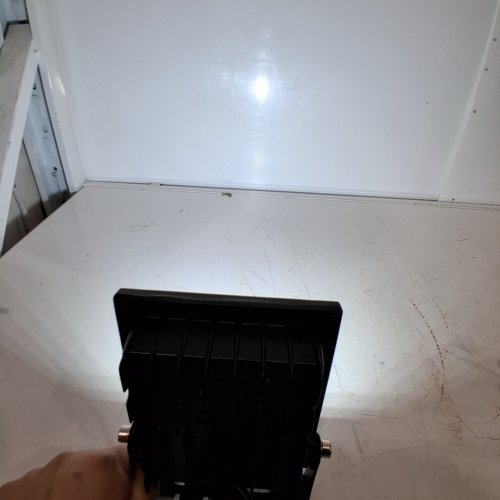 HANNAHONG WATERPROOF OUTDOOR LED FLOOD LIGHT - 10W - 6000 K -BLACK image 2