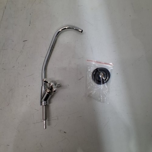SINGLE-HANDLE 360 REVERSE OSMOSIS DRINKING FAUCET - CHROME image 2