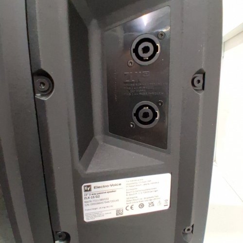 ELECTRO-VOICE PORTABLE POWERED LOUDSPEAKER, 1.4" COMPRESSION DRIVER, DSP, REMOTE CONTROL & BLUETOOTH CONNECTIVITY - BLACK (MODEL: ZLX-15-G2) image 3