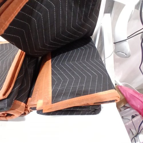 6PK AMAZON BASICS MOVING BLANKETS - 72" X 40" - BLACK/ORANGE image 3