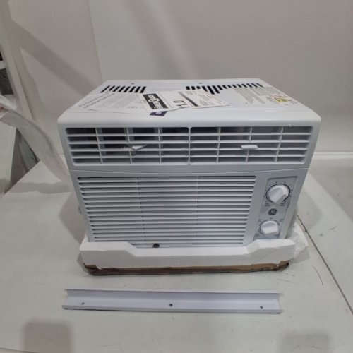 GE APPLIANCE MECHANICAL WINDOW AIR CONDITIONER FOR SMALL ROOMS- 5000BTU - WHITE ( MODEL - AHV05LZ) image 2