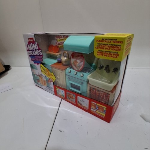 ZURU MINI BRANDS MAGIC COOK KITCHEN PLAYSET - SERIES 1 - MULTICOLOURED image 3