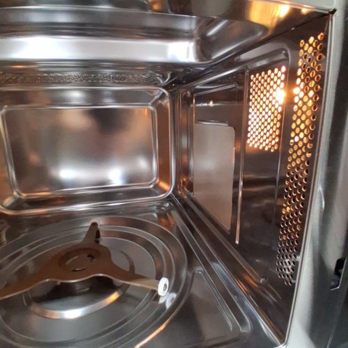 BLACK+DECKER 5-IN-1 MICROWAVE OVEN WITH AIR FRY- BLACK (MODEL: ES9P032NA-CA) image 3
