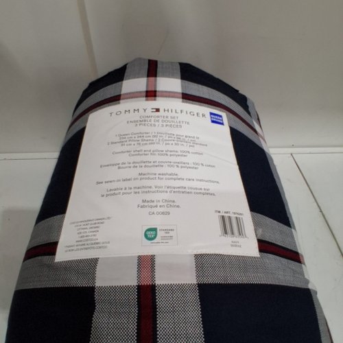 3PC TOMMY HILFIGER COMFORTER SET - QUEEN - RED/BLUE (MODEL: 1976201) image 3