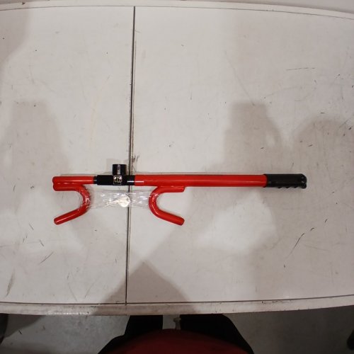 THE CLUB 1000 ORIGINAL CLUB STEERING WHEEL LOCK - RED image 2