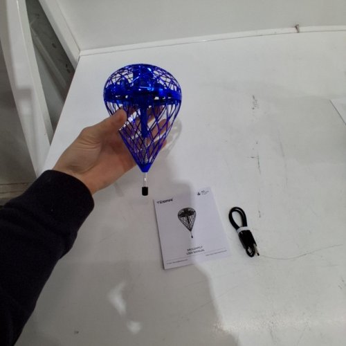 TESIMAI FLYING BALL WITH LED LIGHTS TOY - AGES 6+ - BLUE image 3