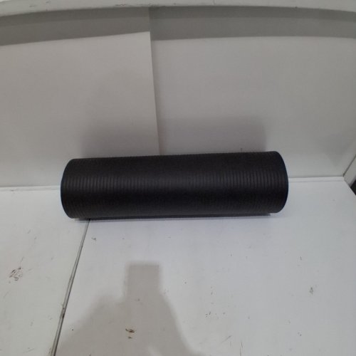AMAZON BASICS YOGA/EXCERSISE MAT - 74'' X 24'' - BLACK image 4