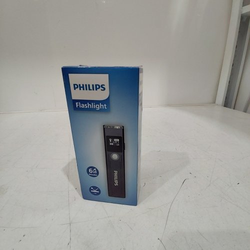 PHILIPS BRIGHT TACTICAL TORCH FLASHLIGHT - 30 LM - BLACK (MODEL: SFL6256) image 2