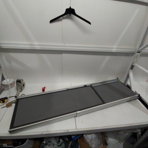 PETSAFE PORTABLE TELESCOPING PET RAMP WITH GRIP -SILVER/GREY (MODEL:62461) image 5