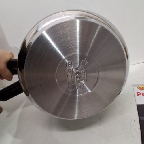 VERKA TRI-PLY BOTTOM PRESSURE COOKER image 4