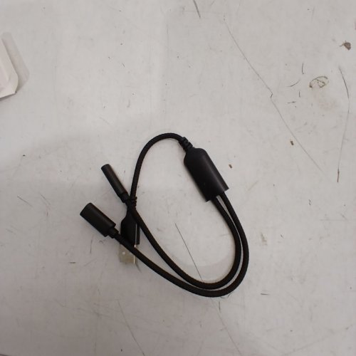 USB-A TO DUAL USB-C CONNECTOR CABLE - BLACK (MODEL: ALBS-E-PT001) image 2