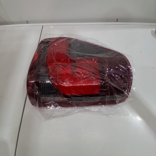 FORD REAR TAIL LIGHT ASSEMBLY - RED AND BLACK (ITEM: RL34-13404) image 3