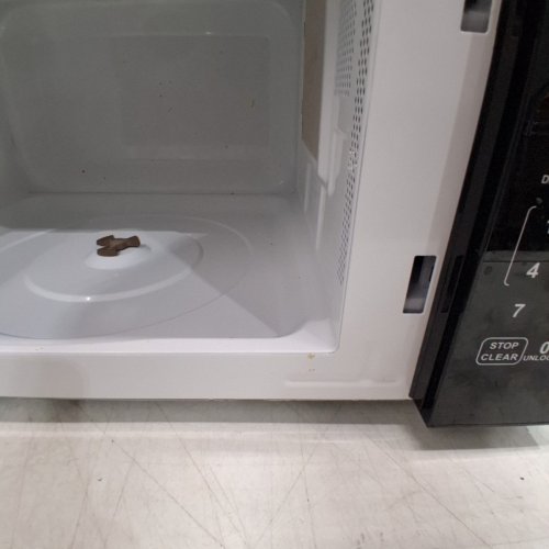 HAMILTON BEACH COUNTERTOP MICROWAVE OVEN - 0.9 CU. FT. - 900W - BLACK (MODEL: HBCMPG09S1-L2) image 8