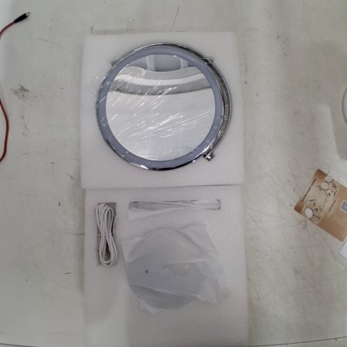 LIGHTED DOUBLE-SIDED MAKEUP MIRROR - 9" - SILVER image 4