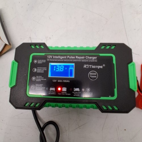 RJTIANYE SMART PULSE REPAIR AUTOMOTIVE BATTERY CHARGER - 12V - GREEN/BLACK image 2