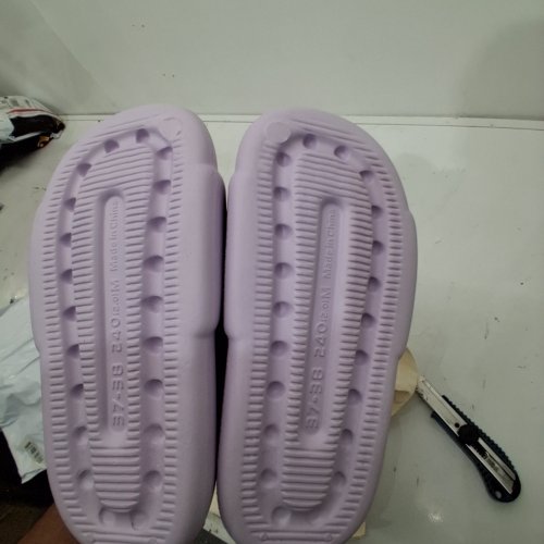 UNISEX MELLOW FLUFFY AND SOFT SANDALS - SIZE 37-38 - LAVENDER image 3