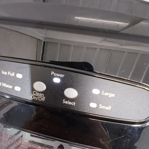 FRIGIDAIRE SELF-CLEANING COUNTERTOP ELECTRIC ICE MAKER - MAKES 26LBS OF ICE/DAY - BLACK (MODEL: EFIC120-BLKSS-SC) image 2