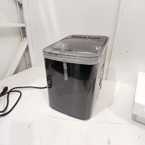 FRIGIDAIRE SELF-CLEANING COUNTERTOP ELECTRIC ICE MAKER - MAKES 26LBS OF ICE/DAY - BLACK (MODEL: EFIC120-BLKSS-SC) image 3