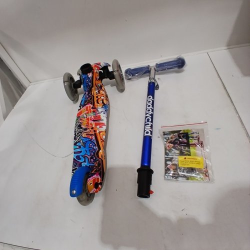 DADDYCHILD 3-WHEEL KICK SCOOTER FOR KIDS WITH EXTRA WIDE LED LIGHT UP WHEELS, UP TO 110 LBS, BLUE GRAFITTI image 2