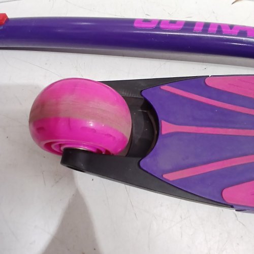 GOTRAX KIDS KICK SCOOTER WITH LED LIGHTED WHEELS AND 3 ADJUSTABLE HEIGHT HANDLEBARS FOR 3+ YREAL OLD KIDS - 100LBS - PURPLE (MODEL: KS1) image 3