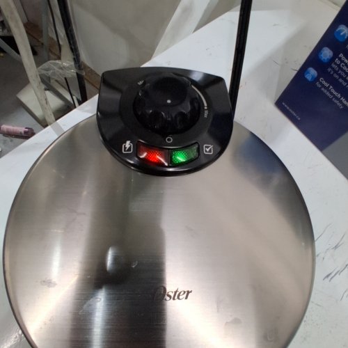 OSTER BELGIAN WAFFLE MAKER, STAINLESS STEEL (MODEL: CKSTWF2000) image 2
