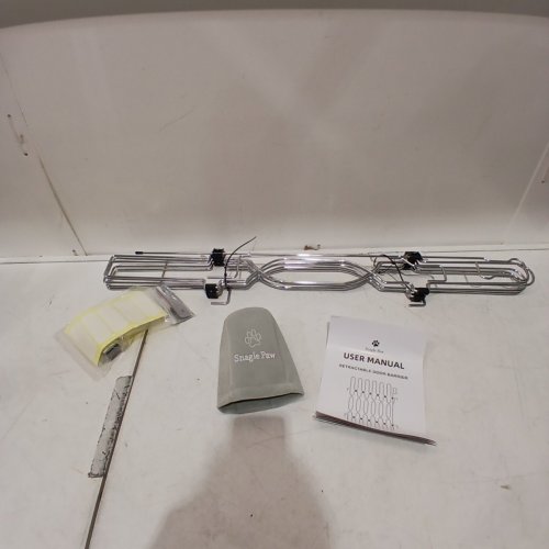 SNAGLE PAW RETRACTABLE DOOR BARRIER - 24" X 35"- SILVER image 3