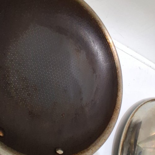 3PC HENCKELS PARADIGM CERAMIC NON-STICK SKILLET SET - 8"/10"/30" (MODEL: 1901726) image 4