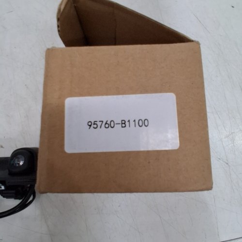 X AUTOHAUX REVERSE REAR CAMERA - BLACK (MODEL: 95760-B1100) image 2