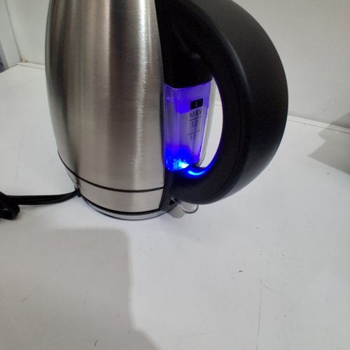 CHEFMAN FAST BOIL ELECTRIC KETTLE WITH REMOVABLE LID - 1.2L - STAINLESS-STEEL/BLACK (MODEL: RJ11-12-SS-CA) image 2