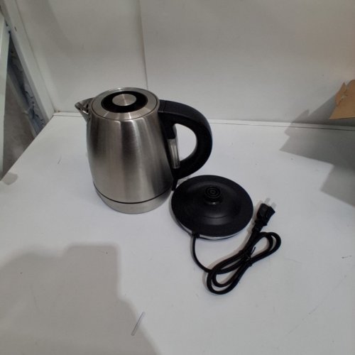 CHEFMAN FAST BOIL ELECTRIC KETTLE WITH REMOVABLE LID - 1.2L - STAINLESS-STEEL/BLACK (MODEL: RJ11-12-SS-CA) image 3