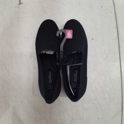 WOMEN'S TIME AND TRU BREATHABLE MEMORY FOAM CASUAL SLIP-ON FLAT SHOES - SIZE 6 - BLACK (STYLE: 22BAMBAM24) image 2