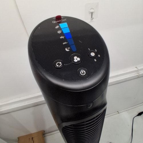 HONEYWELL QUIETSET 5 40" WHOLE ROOM TOWER FAN WITH REMOTE CONTROL - BLACK (MODEL: HYF260BC) image 2