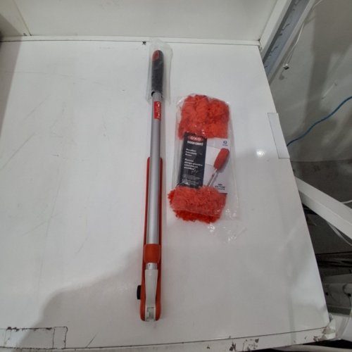 OXO GOOD GRIPS MICROFIBER EXTENDABLE DUSTER - 24"-52" - RED (MODEL: 1334580CM) image 2